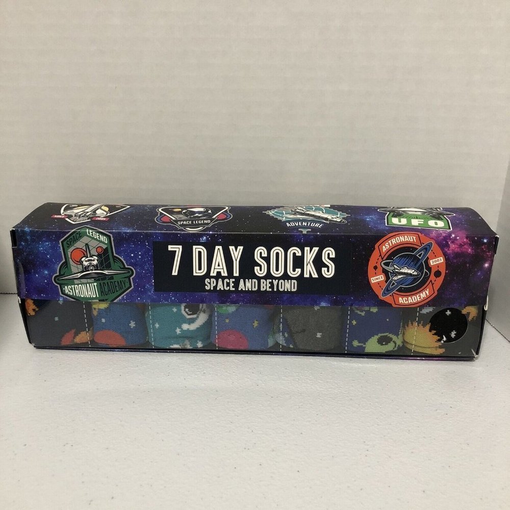 Space Legend Astronaut Academy 7 day Socks and beyond boys gift box size 12.5-4